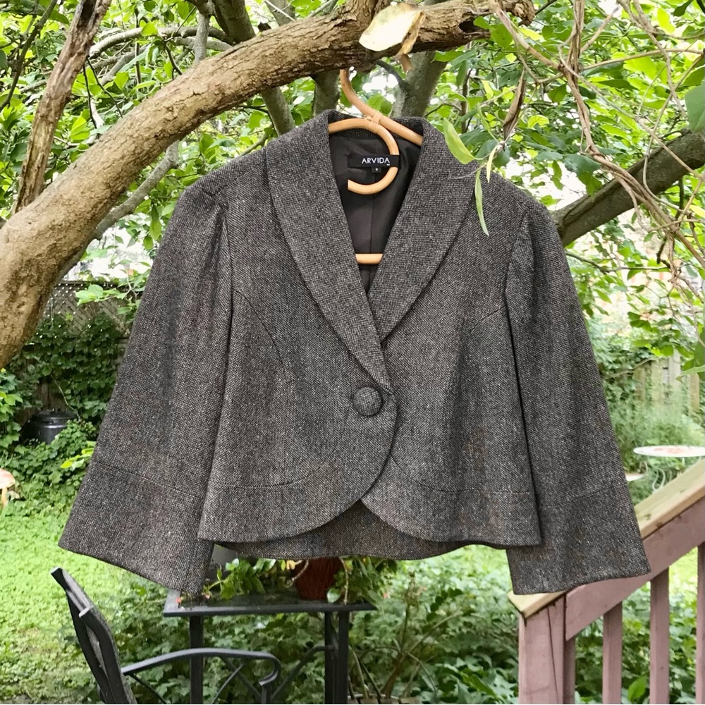 ARVIDA Tweed Capelet Jacket